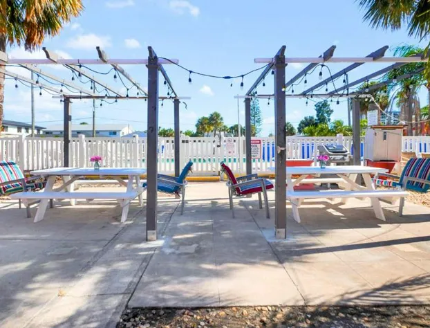 Bella Sirena Inn hotel detail image 2