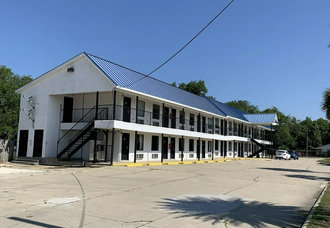 Bayfront Inn hotel hero