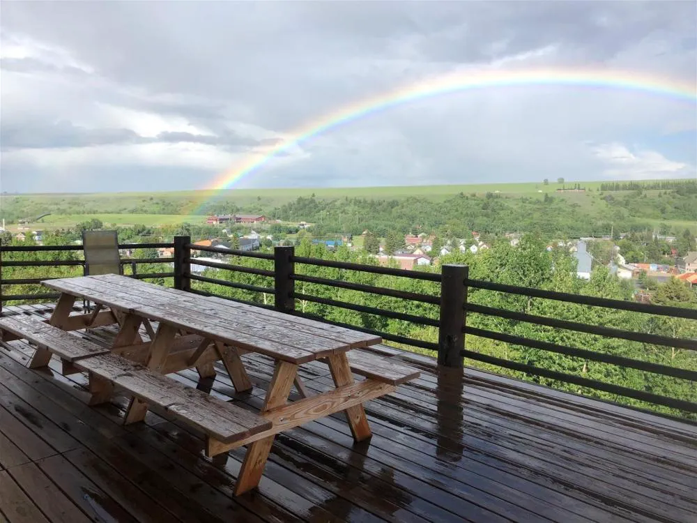 Spruce Lodge hotel hero