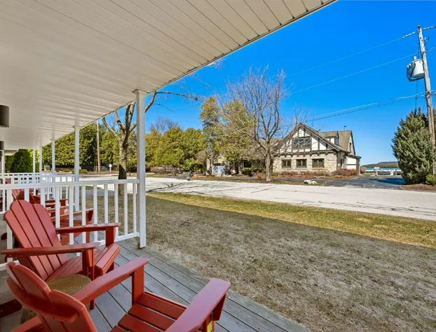 Spruce and Shore Motel hotel detail image 2