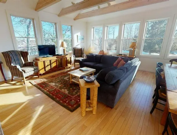 Mountain Treetop hotel detail image 1