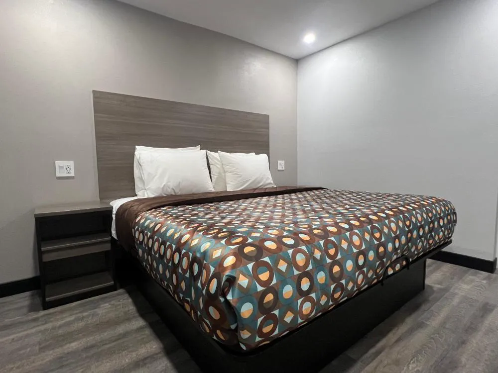 Vance Motel hotel hero