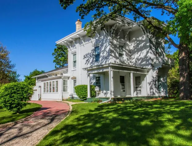 HA Whitney Inn hotel detail image 3