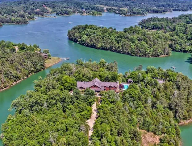 Douglas Lake Lodge in the Smoky Mountains hotel detail image 3