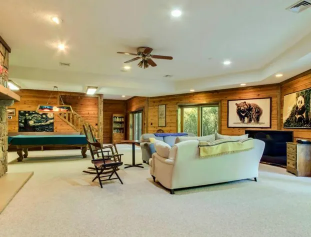 Douglas Lake Lodge in the Smoky Mountains hotel detail image 4