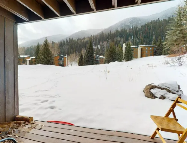 Remodeled 2 Bedroom East Vail Condo #102 w/ Hot Tub. Steps to Shuttle. hotel detail image 2