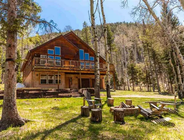 Aspen Mountain Lodge In Red River Nm hotel detail image 1