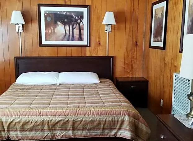 The Whispering Elms Motel hotel detail image 2