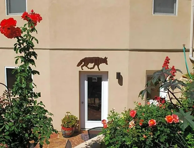 Red Moon Lodge hotel detail image 3