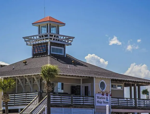 Newly Updated Poolside Studio Steps From Beach, Sandbar, & Tennis hotel detail image 2