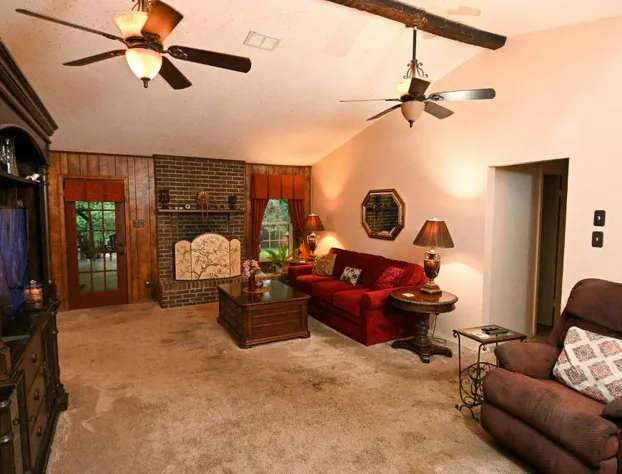 Comfortable Convenient Great Value hotel detail image 4