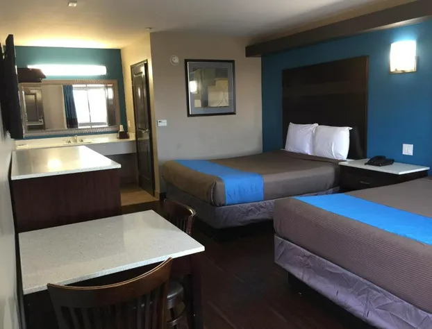 Crystal Palace Inn hotel detail image 1