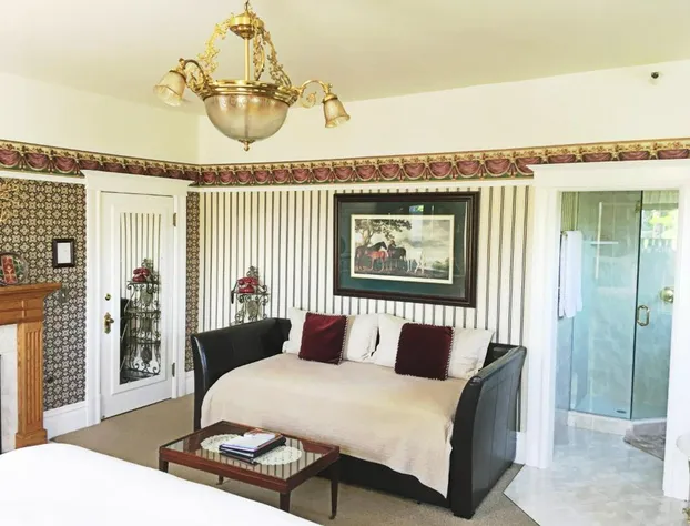 Churchill Manor B&B hotel detail image 3