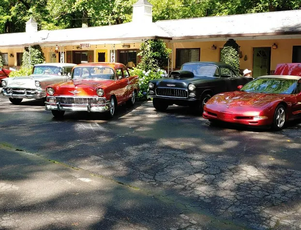 Rolling Brook Inn hotel detail image 4