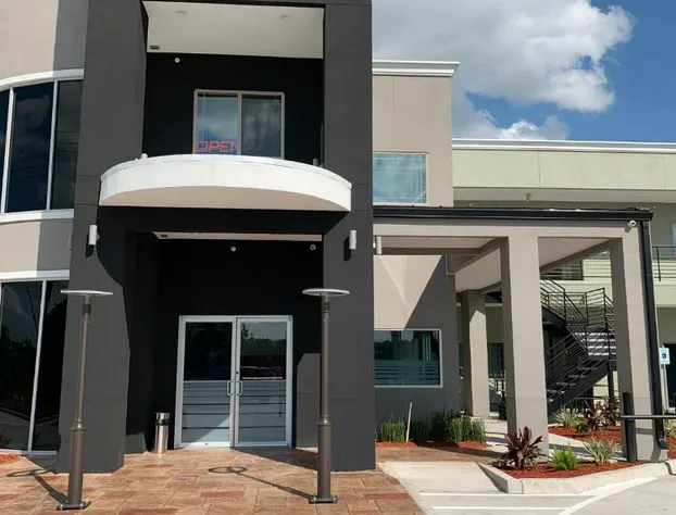 Scottish Inns and Suites Scarsdale hotel detail image 4