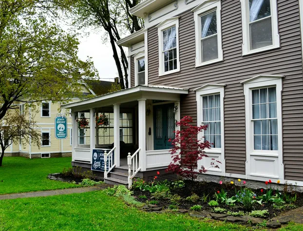 John Henry Bed & Breakfast hotel detail image 2