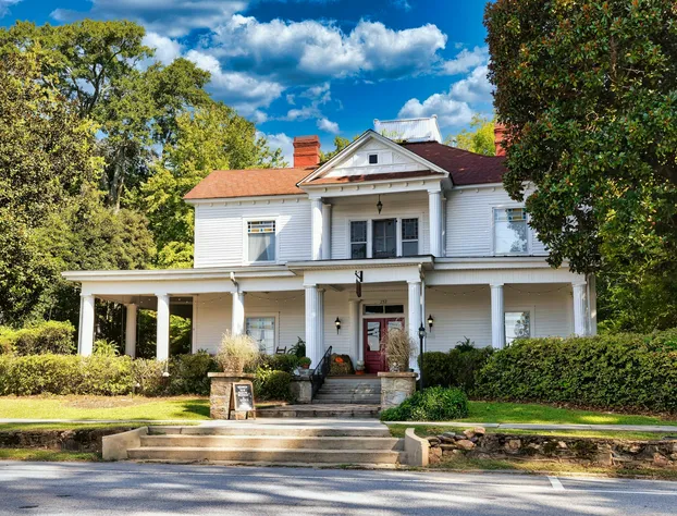 The Veranda Historic Inn hotel detail image 3
