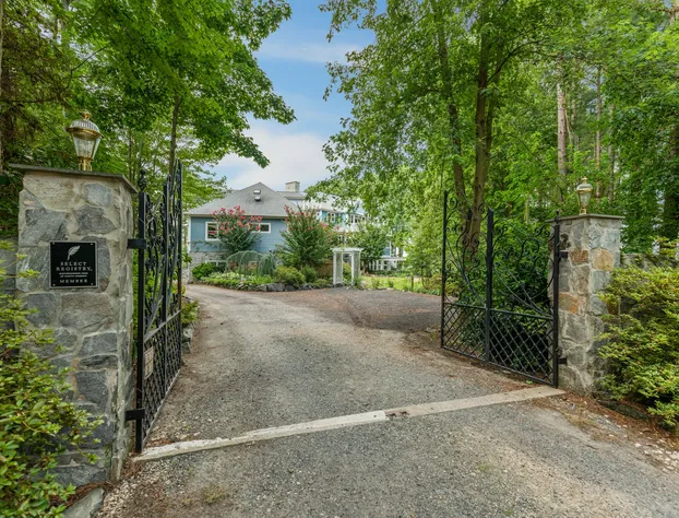 Swanendele Inn at St. Mary's Maryland hotel detail image 1