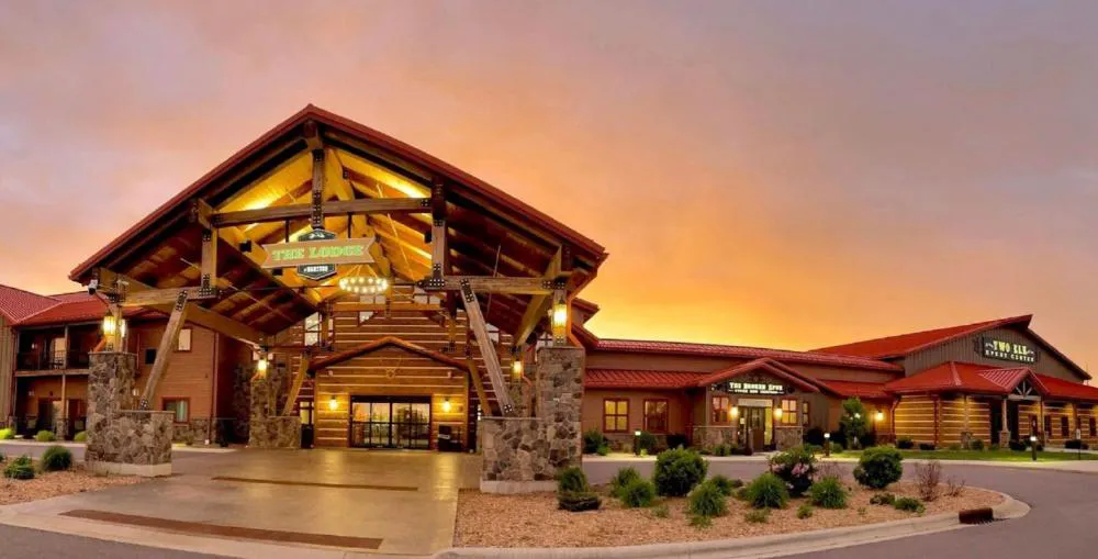 The Lodge at Mauston hotel hero