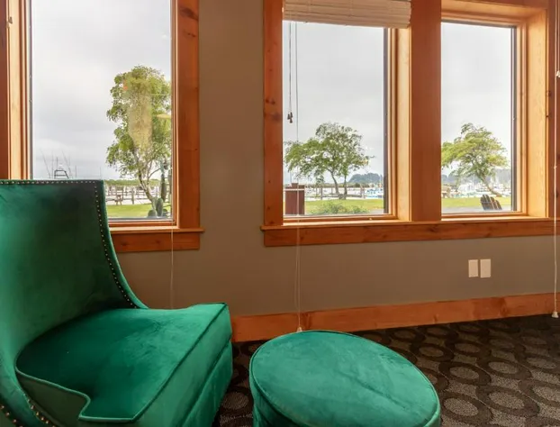 At The Helm Hotel hotel detail image 3