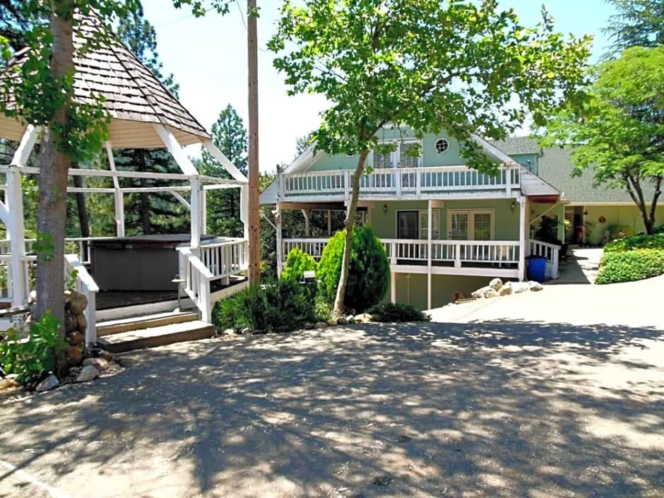 Berkshire Inn hotel hero