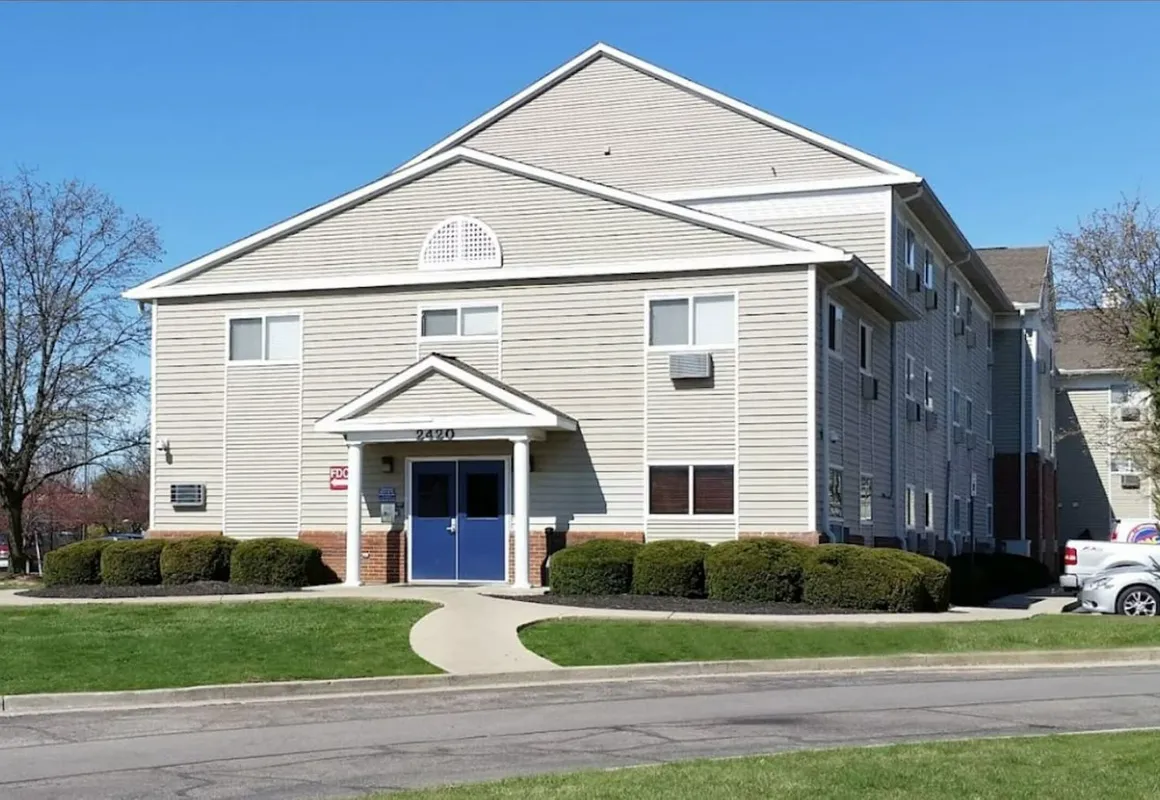 Intown Suites Extended Stay Columbus Oh - North hotel hero