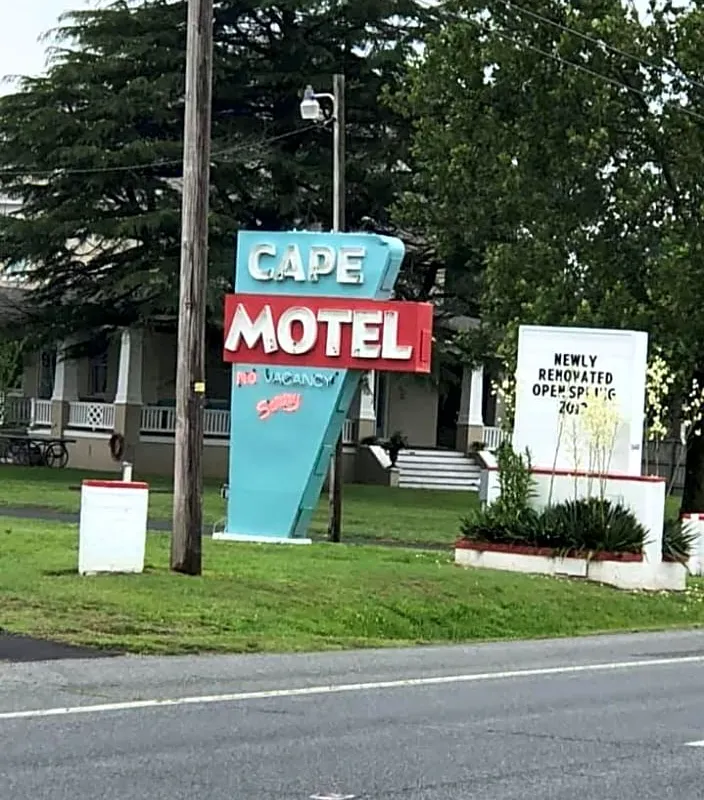 Cape Motel hotel hero