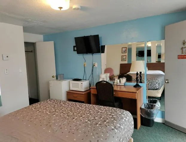 Eight Bar B Motel hotel detail image 3