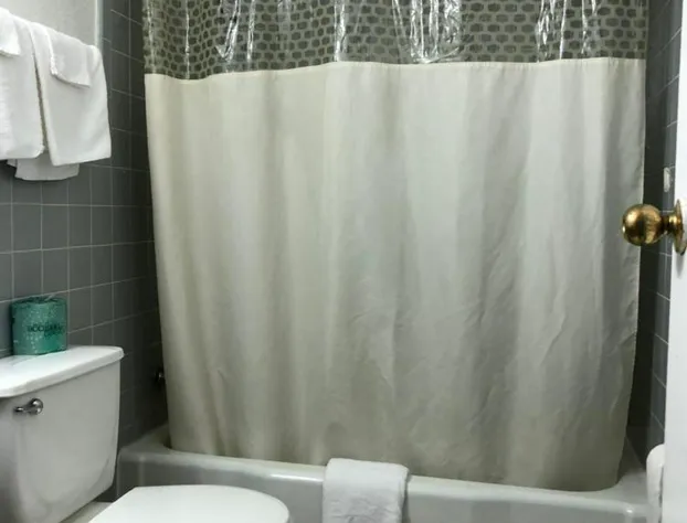 Deluxe Inn hotel detail image 4