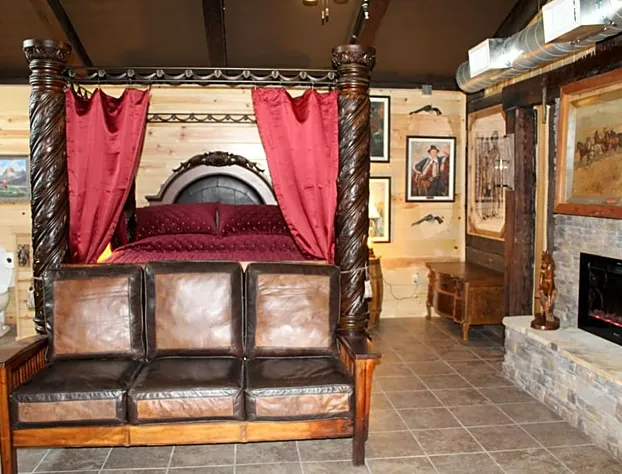 Samantha's Timber Inn hotel detail image 4