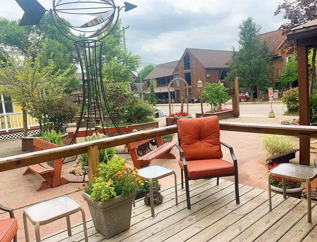 The Iris Garden Downtown Cottages and Suites hotel detail image 4