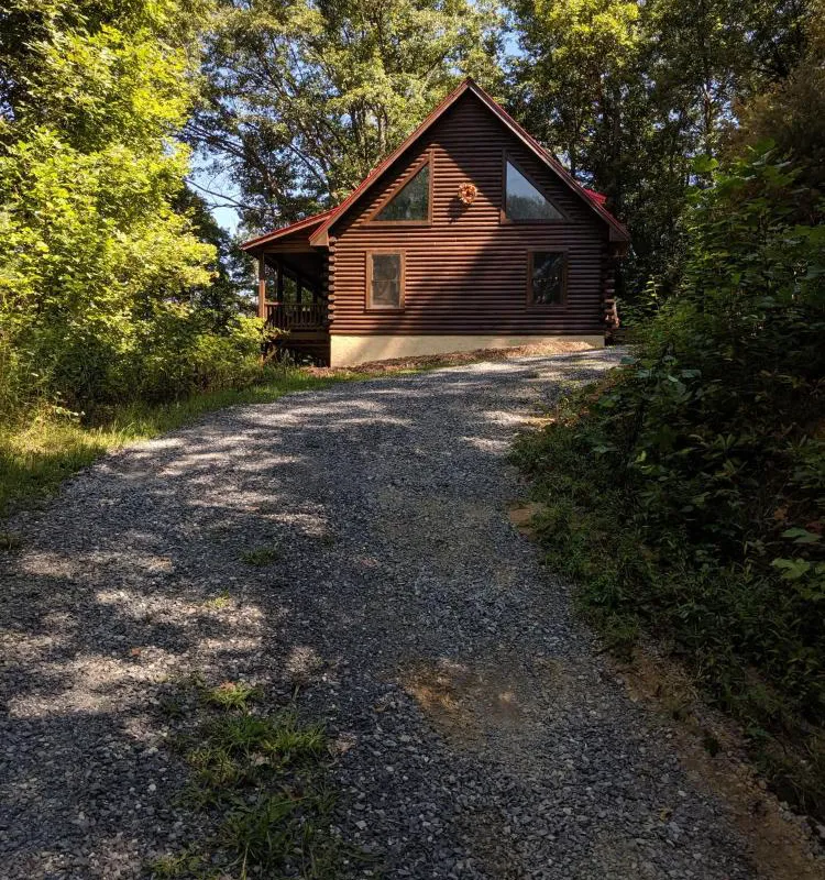 Smokies Overlook Lodge hotel hero