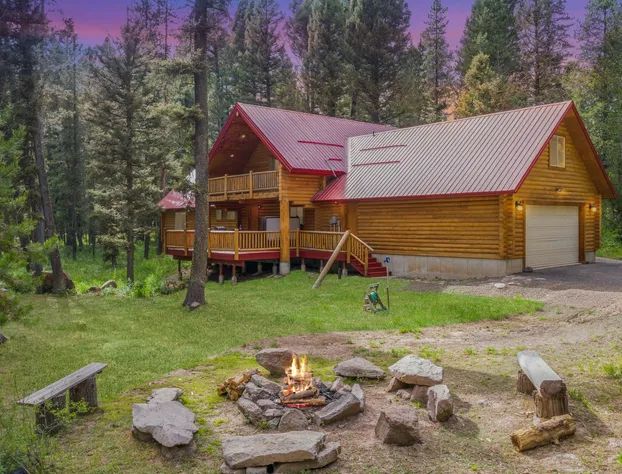 Lodgepole Lookout by KABINO Hot Tub Garage Foosball Fire Pit Theater Room U-Shaped Driveway hotel detail image 1