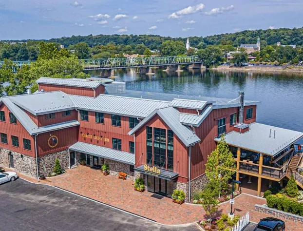Ghost Light Inn hotel detail image 1