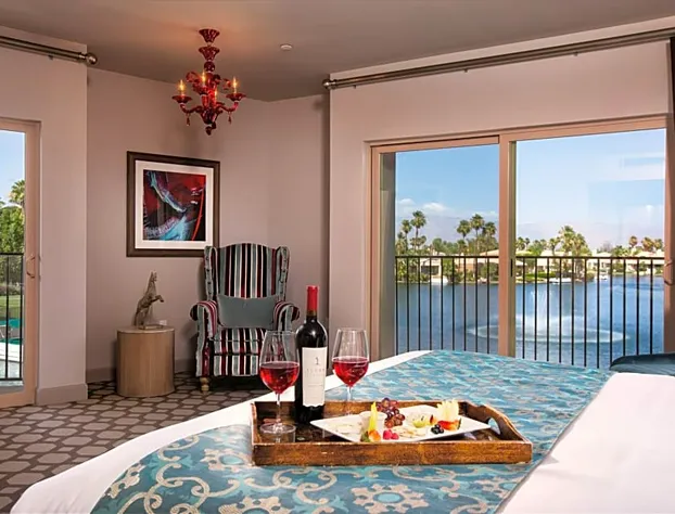 The Chateau At Lake La Quinta hotel detail image 2