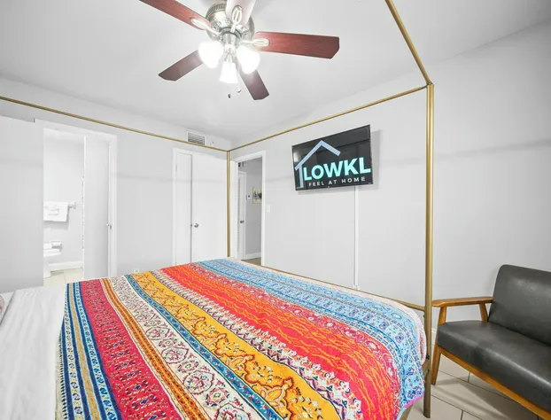 Bayview Apartments by Lowkl hotel detail image 2