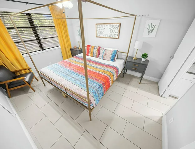 Bayview Apartments by Lowkl hotel detail image 3