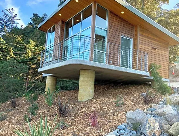 Anchor Inn Pacifica hotel detail image 2