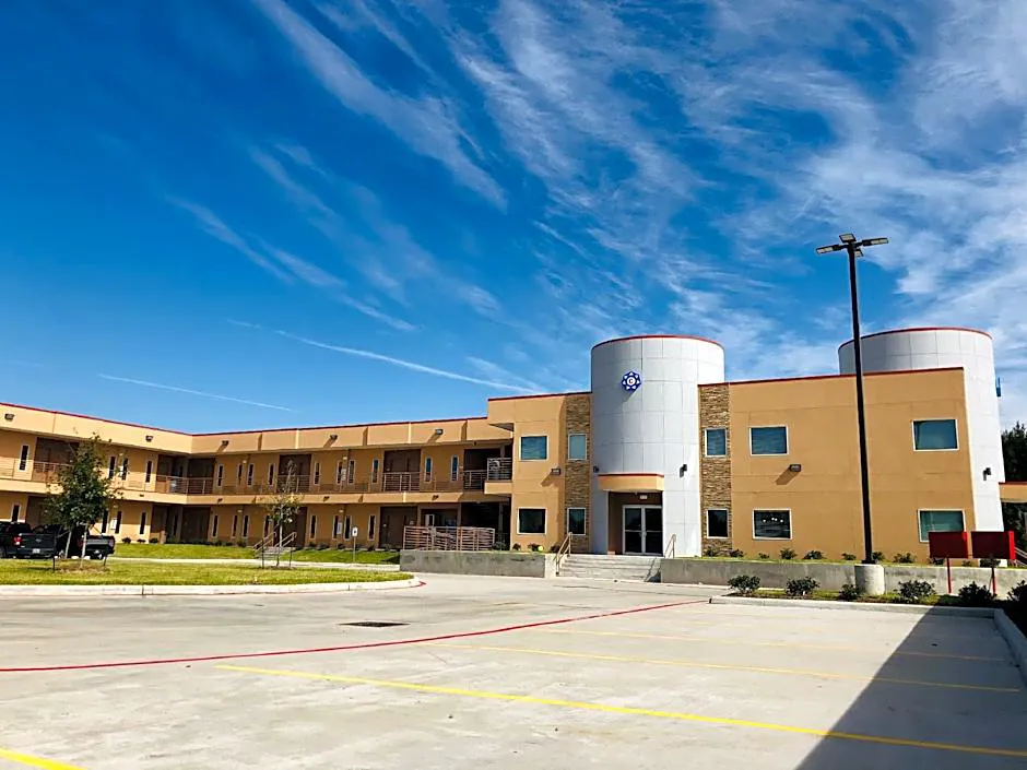 Crystal Inn hotel hero