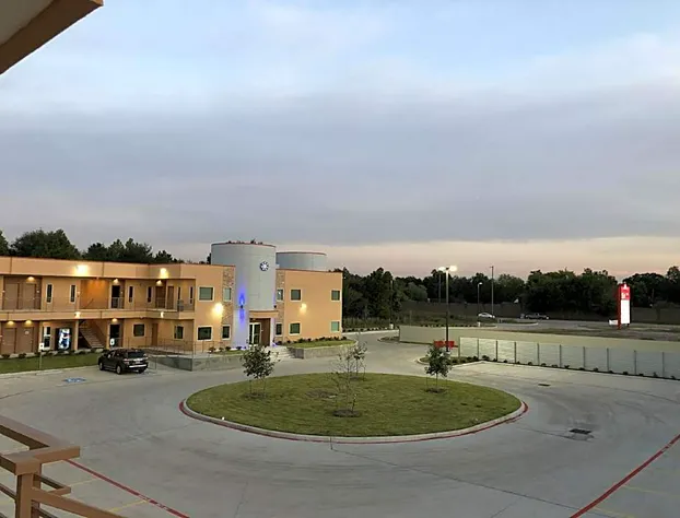 Crystal Inn hotel detail image 4