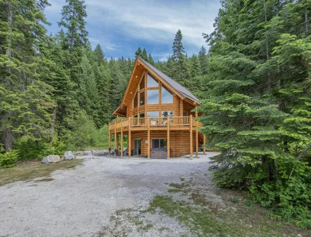 Bearfoot Chalet 3 Bedroom Home by NW Comfy Cabins hotel detail image 2