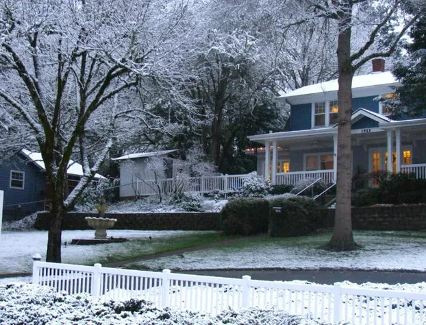 Terraluna Inn hotel detail image 3