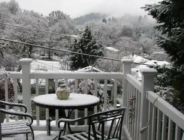 Terraluna Inn hotel detail image 4