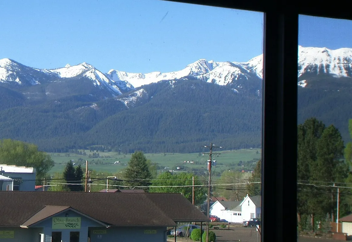 Wilderness Inn hotel hero