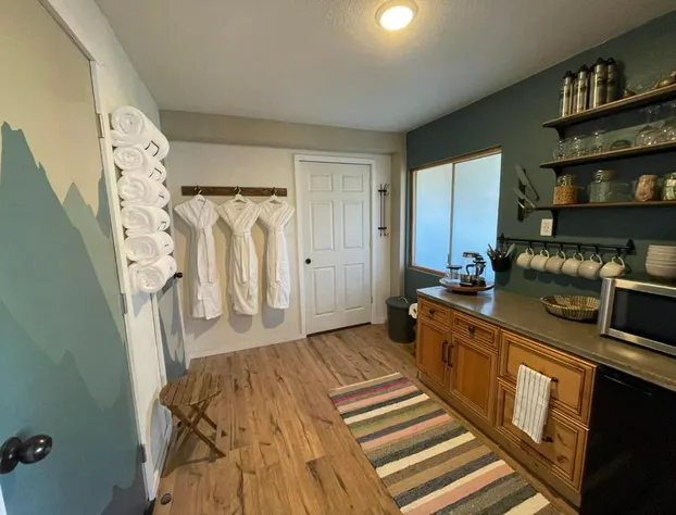 Yosemite Basecamp hotel detail image 2