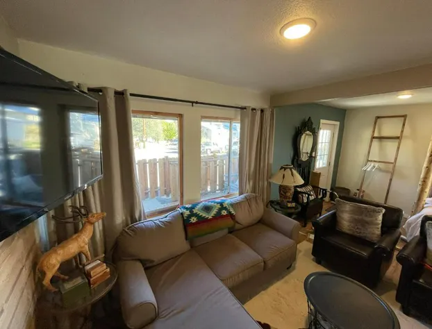 Yosemite Basecamp hotel detail image 4