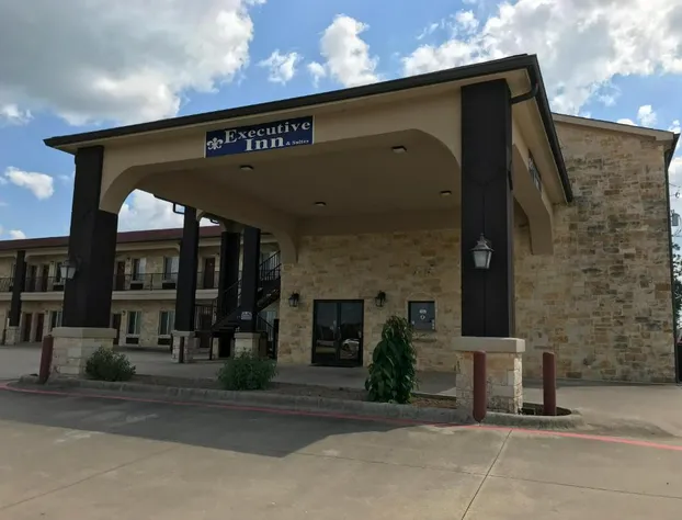 Executive Inn & Suites hotel detail image 2