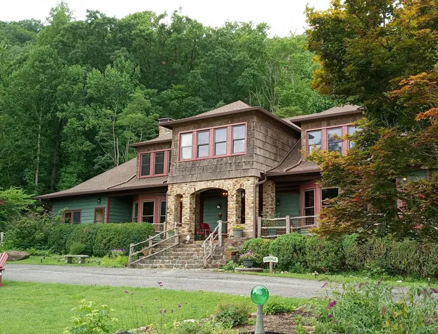 Laughing Heart Lodge hotel detail image 1