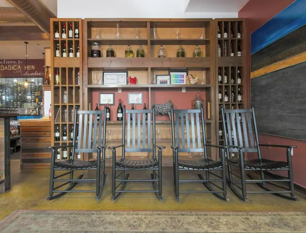 The Dundee - A Trace Hotel hotel detail image 3