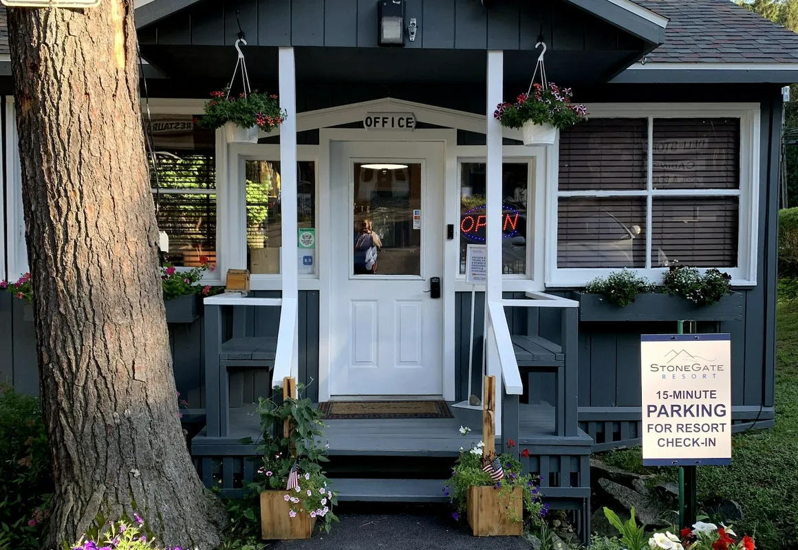 The Stone Gate Resort hotel hero